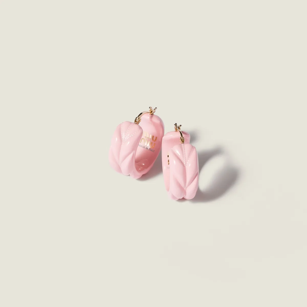 Miu Miu Matelasse earrings (Alabaster Pink)
